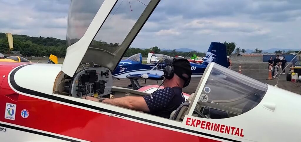 avião experimental fly in blumenau