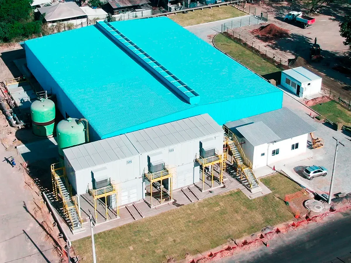 Maior planta de dessalinização de água do mar para fins industriais do país foi inaugurada dentro da ArcelorMittal Tubarão. Foto ArcelorMittal / Divulgação