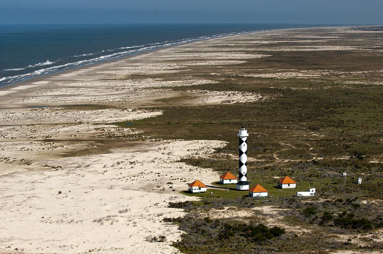 Litoral do Albardão, em Santa Vitória do Palmar, onde foram criados o Parque Nacional do Albardão e a APA do Albardão.